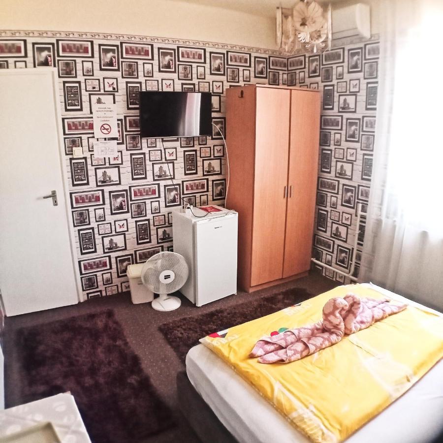 Jocó Panzió Hotel Nyiregyhaza Ngoại thất bức ảnh