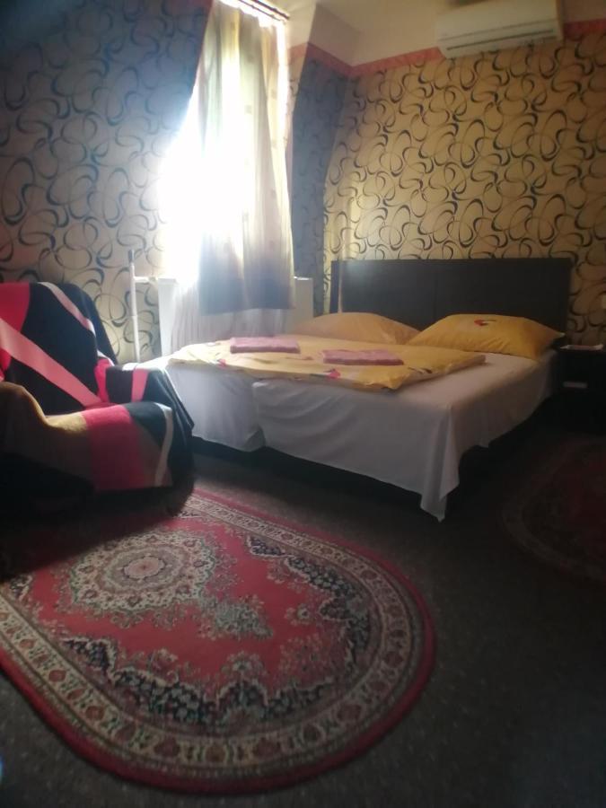 Jocó Panzió Hotel Nyiregyhaza Ngoại thất bức ảnh